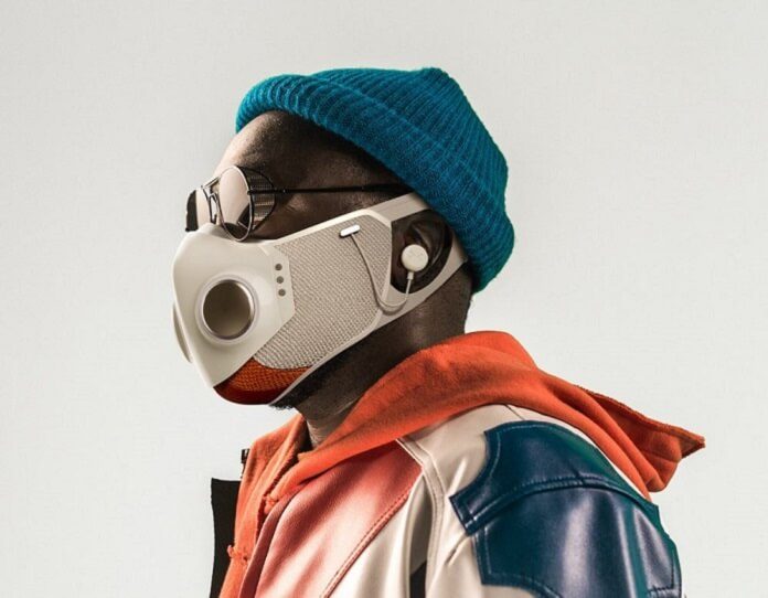 Will.I.Am lança máscara facial futurista com Bluetooth