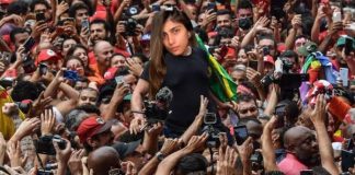 Mia Khalifa e confusão com CPI no Brasil