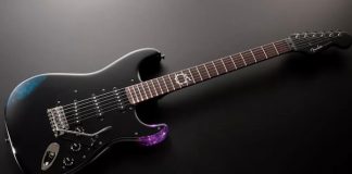 Guitarra de Final Fantasy da Fender