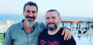 Serj Tankian e John Dolmayan do System of a Down