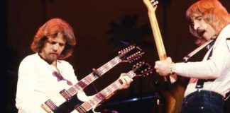 Don Felder e Joe Walsh tocando "Hotel California"