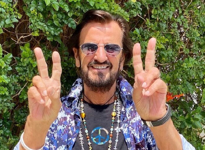 Ringo Starr comemora seu aniversário de 81 anos promovendo
