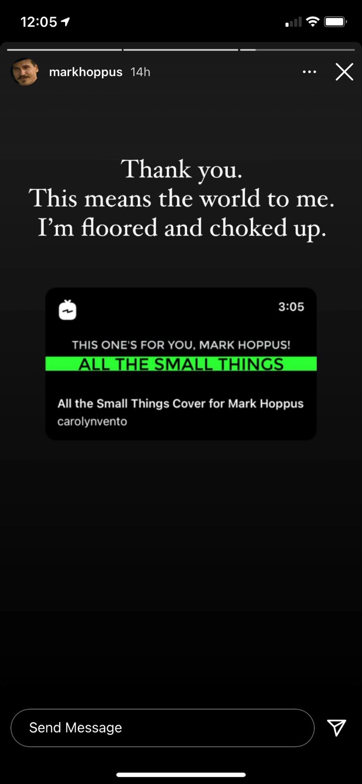 Mark Hoppus se emociona com homenagem