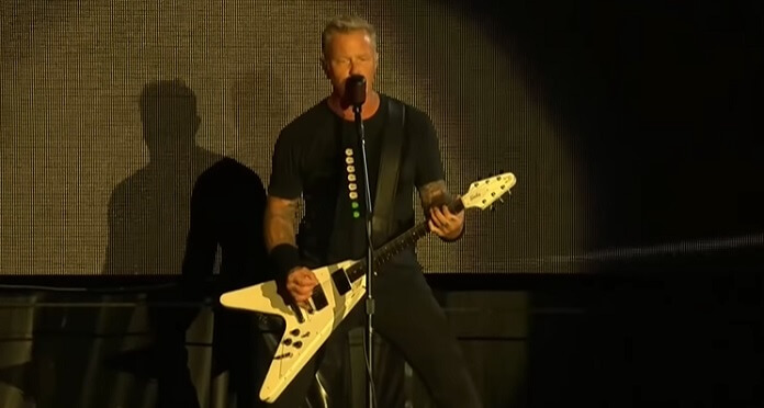 Metallica toca