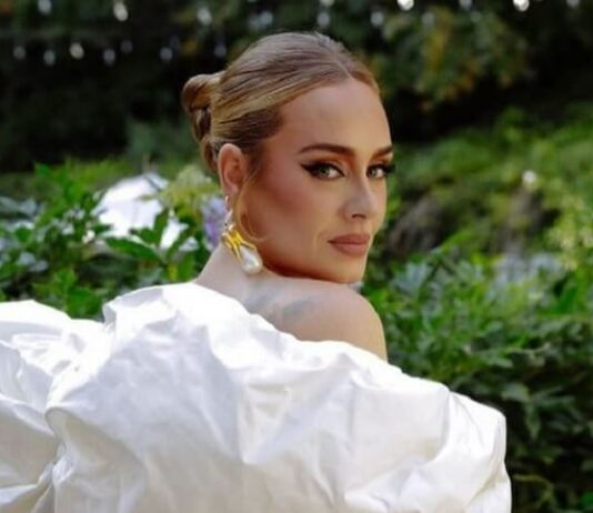 Adele divulga prévia de seu aguardado novo single "Easy On Me"; veja