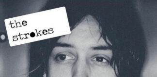 Julian Casablancas na capa do Arctic Monkeys