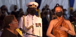 Rihanna é homenageada como heroína nacional de Barbados