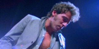 Bruce Springsteen toca "Badlands" no filme-show "No Nukes"