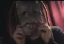 Matt Bellamy com máscara do Slipknot