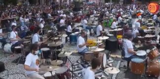 Vídeo incrível mostra a Orquestra de Baterias Florianópolis tocando clássico do Green Day; assista