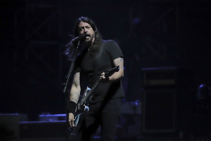 Dave Grohl com o Foo Fighters no Lolla Chile 2022