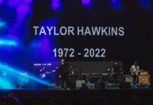 EKT no tributo a Taylor Hawkins do Lollapalooza