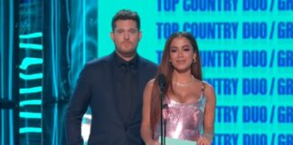 Anitta fala 3 línguas na cerimônia do Billboard Music Awards; veja