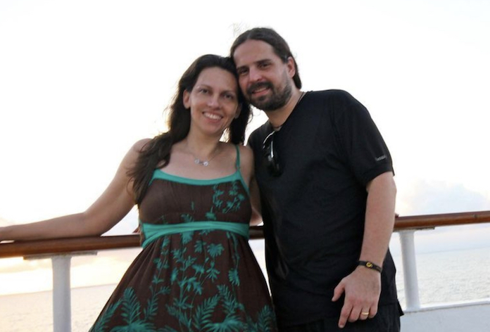 Andreas Kisser, do Sepultura, com a esposa Patricia Perissinotto