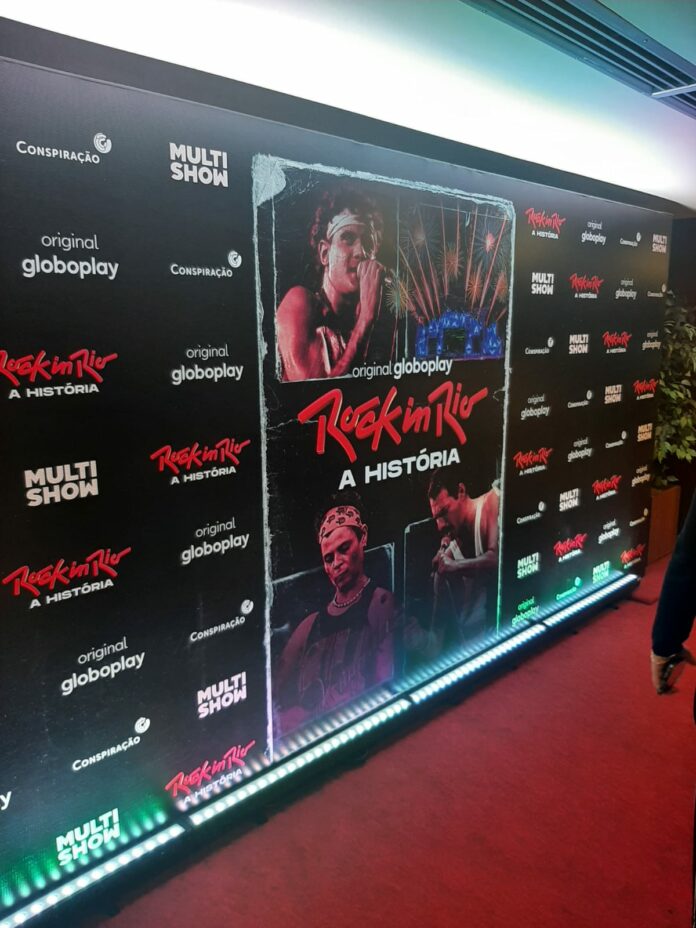 Backdrop sobre "Rock in Rio - A História"