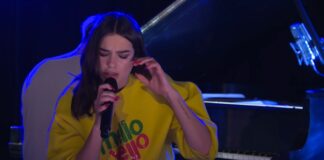 Vídeo de 2018 com Dua Lipa fazendo cover de Arctic Monkeys volta a viralizar no Twitter
