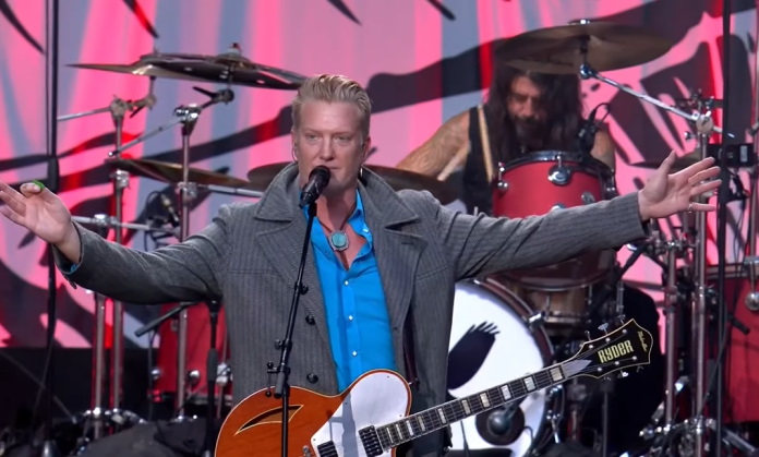 Them Crooked Vultures no Tributo a Taylor Hawkins