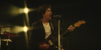 Arctic Monkeys em "I Ain't Quite Where I Think I Am"