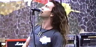 Eddie Vedder com o Pearl Jam em 1991