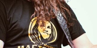 Andreas Kisser do Sepultura com camiseta do Movimento Mãetricia