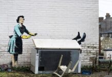 Banksy confirma que mural sobre violência contra mulheres é uma obra dele