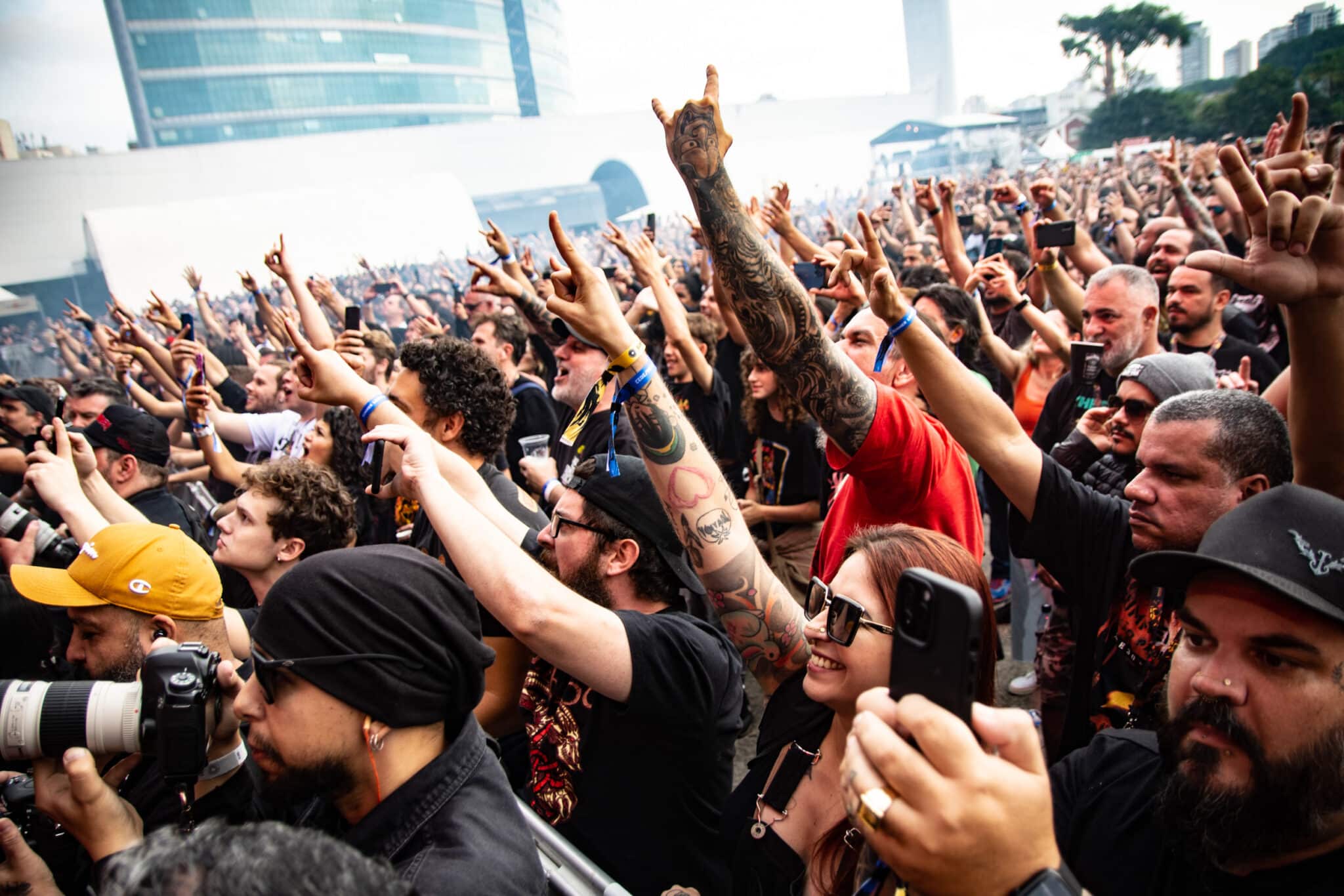 Summer Breeze Brasil estreia no país com edição sensacional e agrada fãs do  Metal; veja fotos