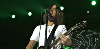 Chris Cornell com o Soundgarden em 2013