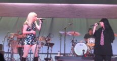 Billie Eilish se junta ao Paramore para cantar o hit "All I Wanted"