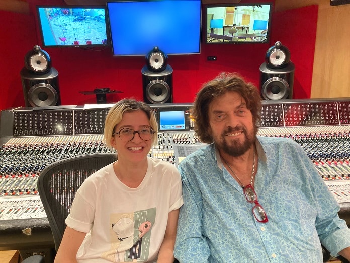 Sarah Meyz no estúdio com Alan Parsons