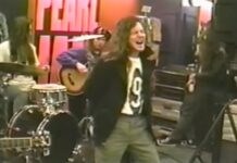 De arrepiar: em 1991, Eddie Vedder cantava sem microfone com o Pearl Jam e emocionava fãs