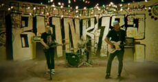 blink-182: vídeo mostra todas as referências do clipe de “ONE MORE TIME”