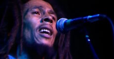 Bob Marley cantando em show