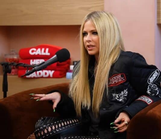 Avril Lavigne fala sobre boato de que teria morrido e sido substituída